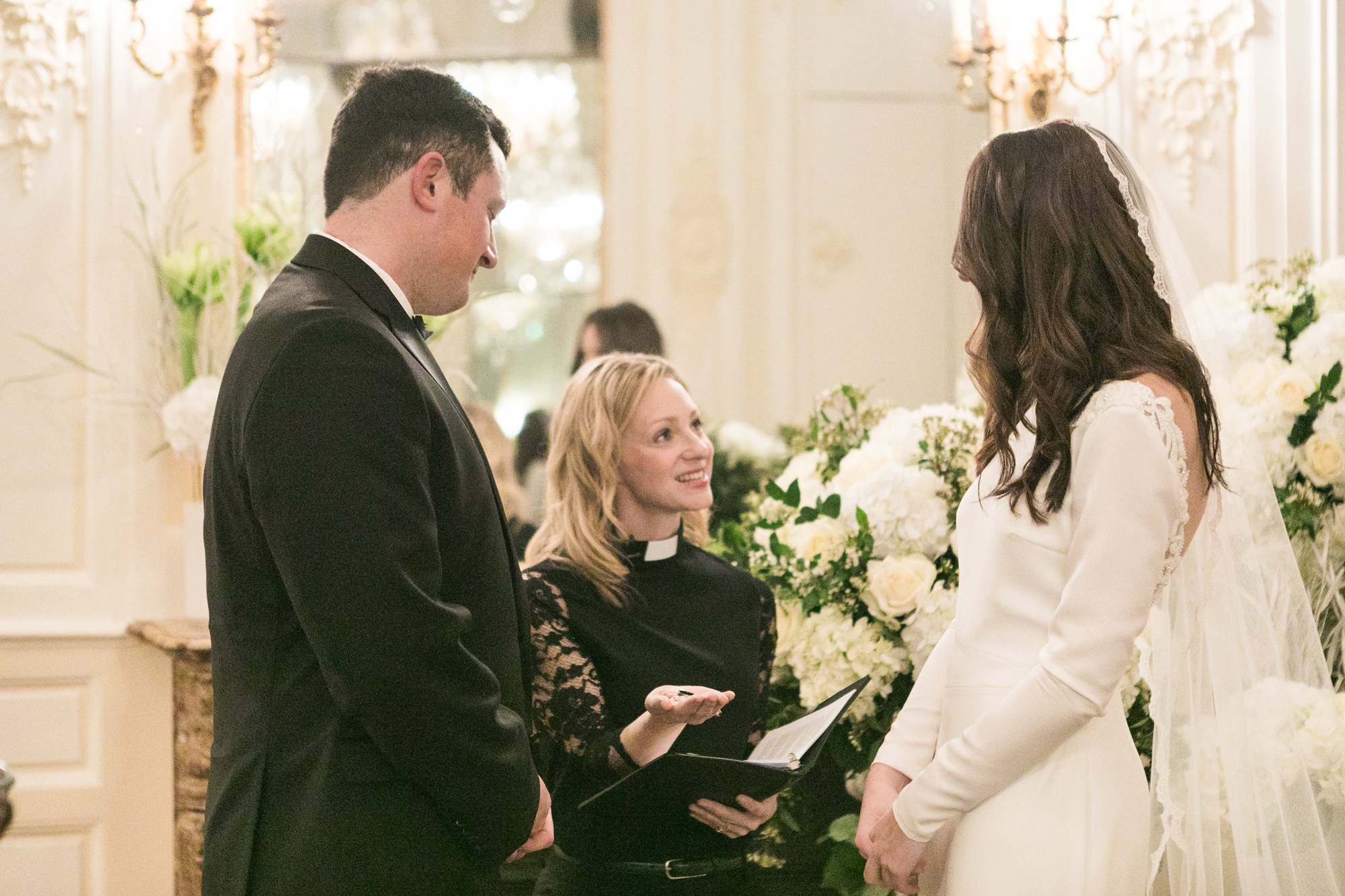 How to Choose an Officiant